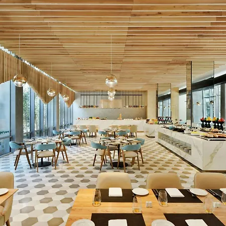 Aloft By Marriott New Delhi Aerocity-3