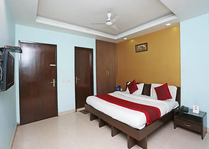 Oyo 6596 Hotel Flight Path New Delhi